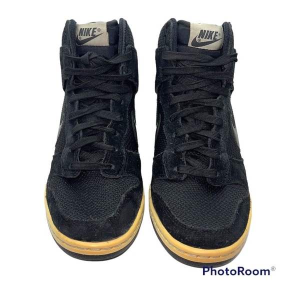 NIKE Dunk Sky Hi Essential Womens Size 7  Black 2" Hidden Wedge Sneakers Shoes - Picture 3 of 7
